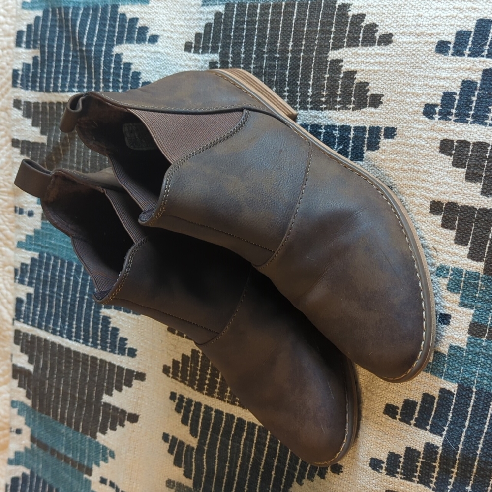 Rocket Dog Size 7.5 Brown Booties